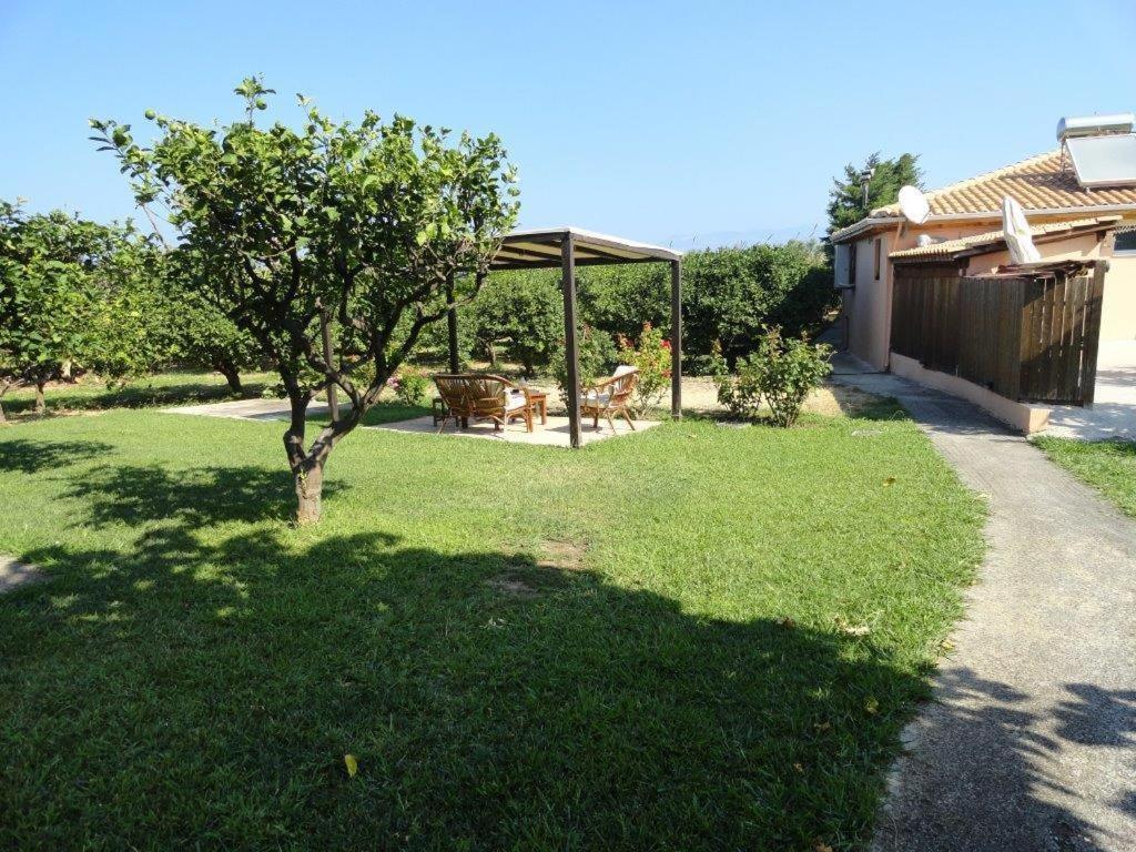 Caposaldo Apartments Akrata Esterno foto